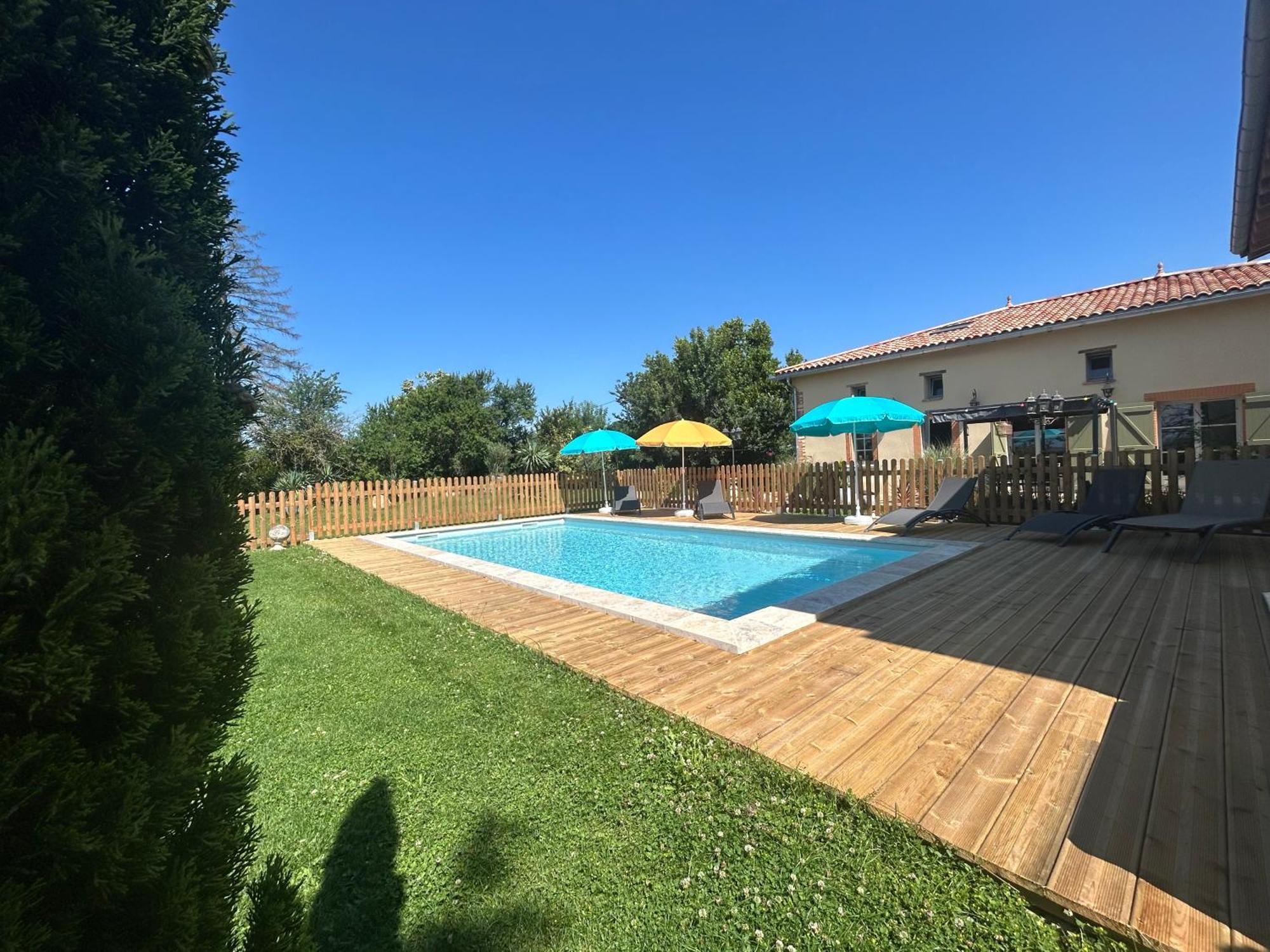 Maison D'Hotes "La Clef Des Champs" Piscine Ortance Sajas Exterior photo